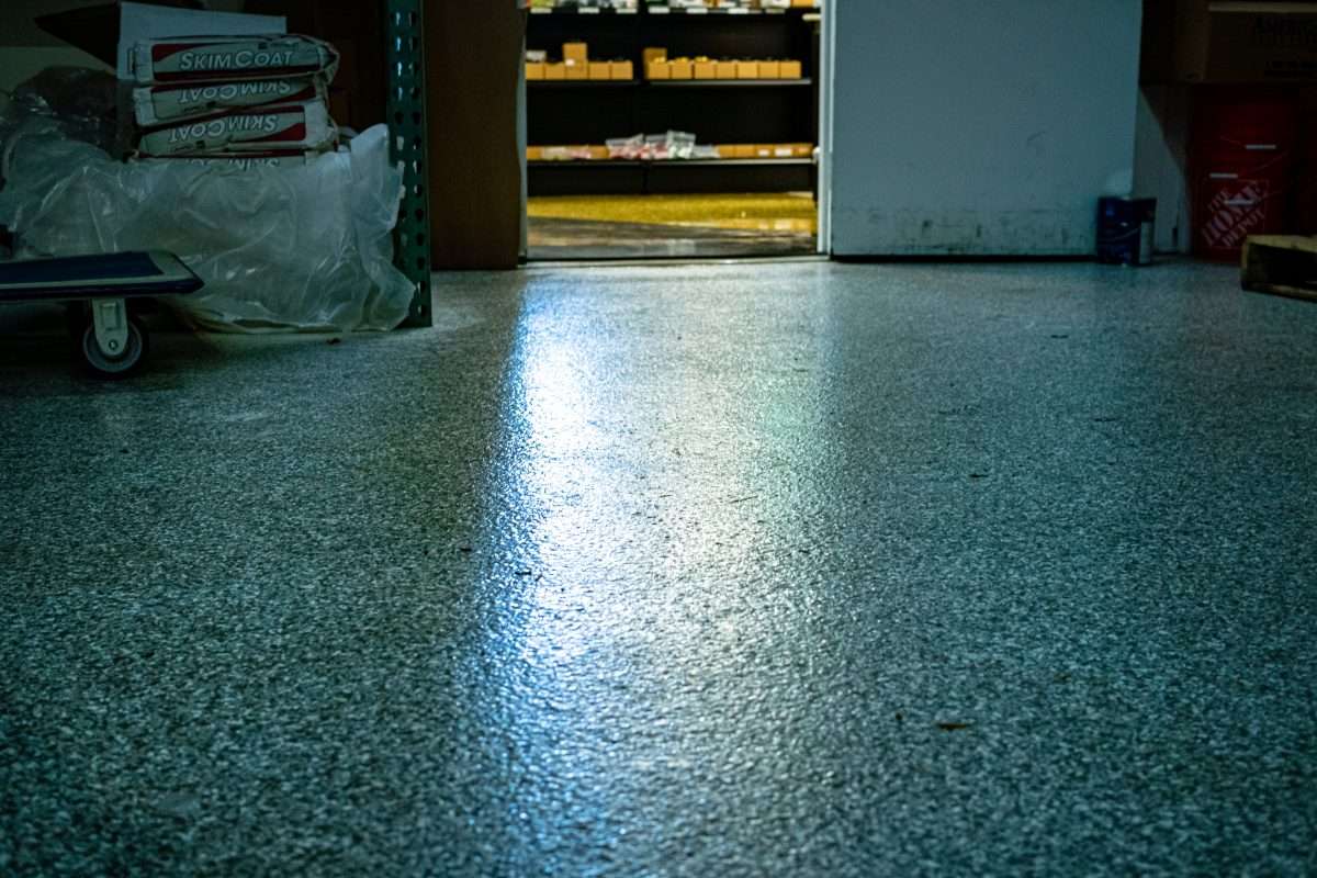 An image showing a commercial floor fortified by epoxy strength.